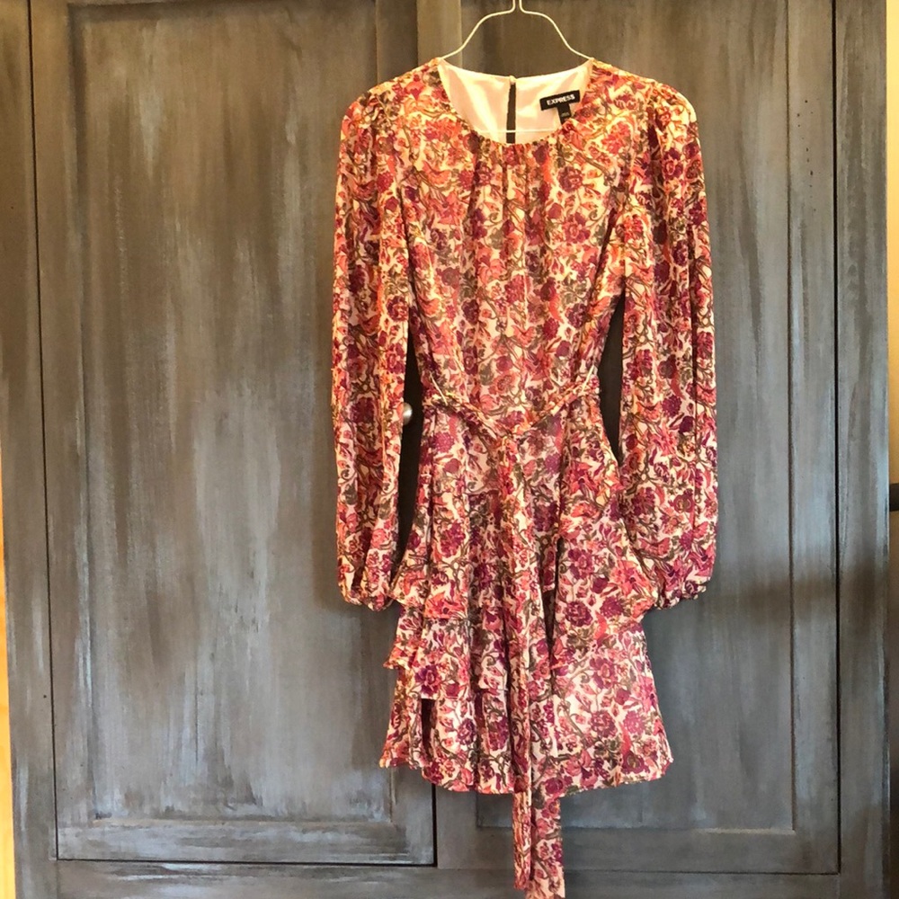 Express Metallic Floral Tie Waist Ruffle Tiered Mini Dress. Size XXS.